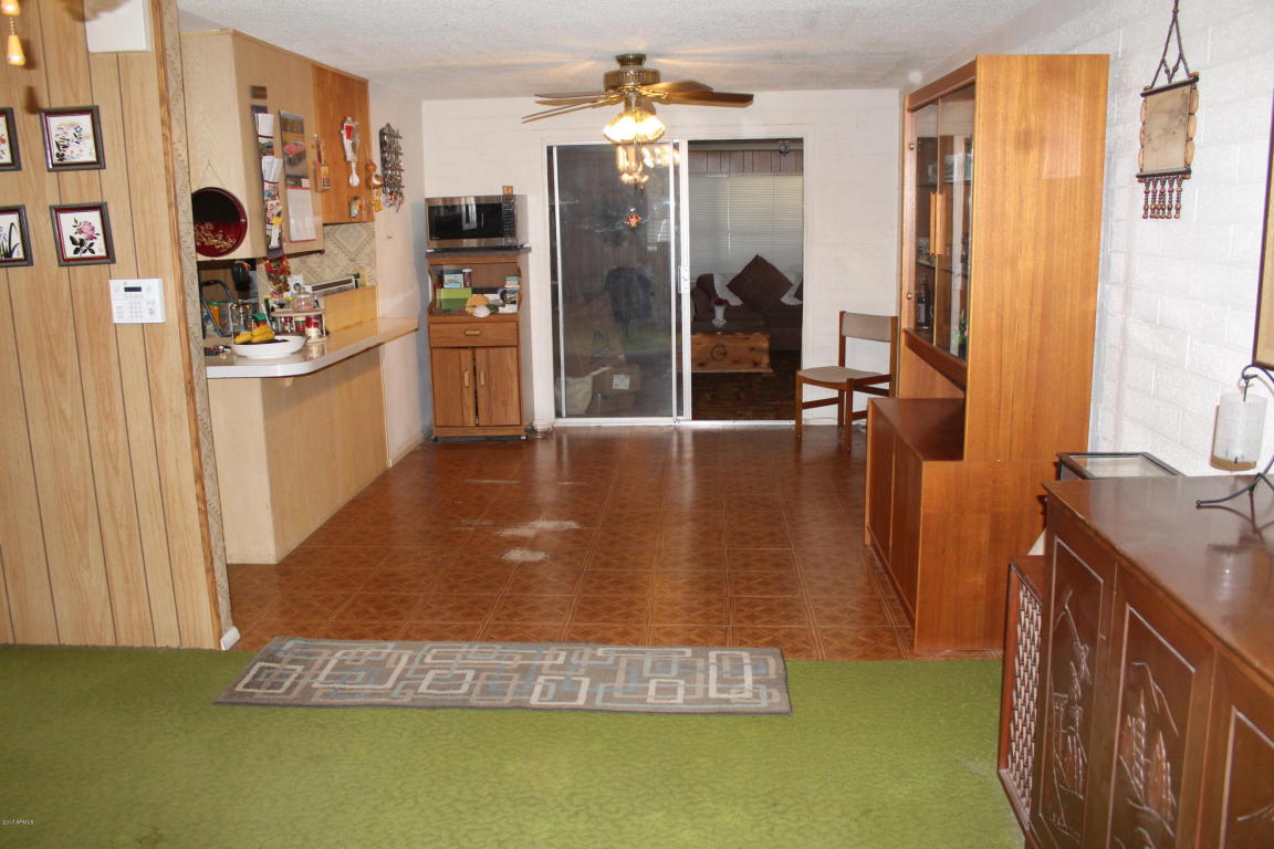 8142 W Earll Dr, Phoenix, AZ 85033 photo 7