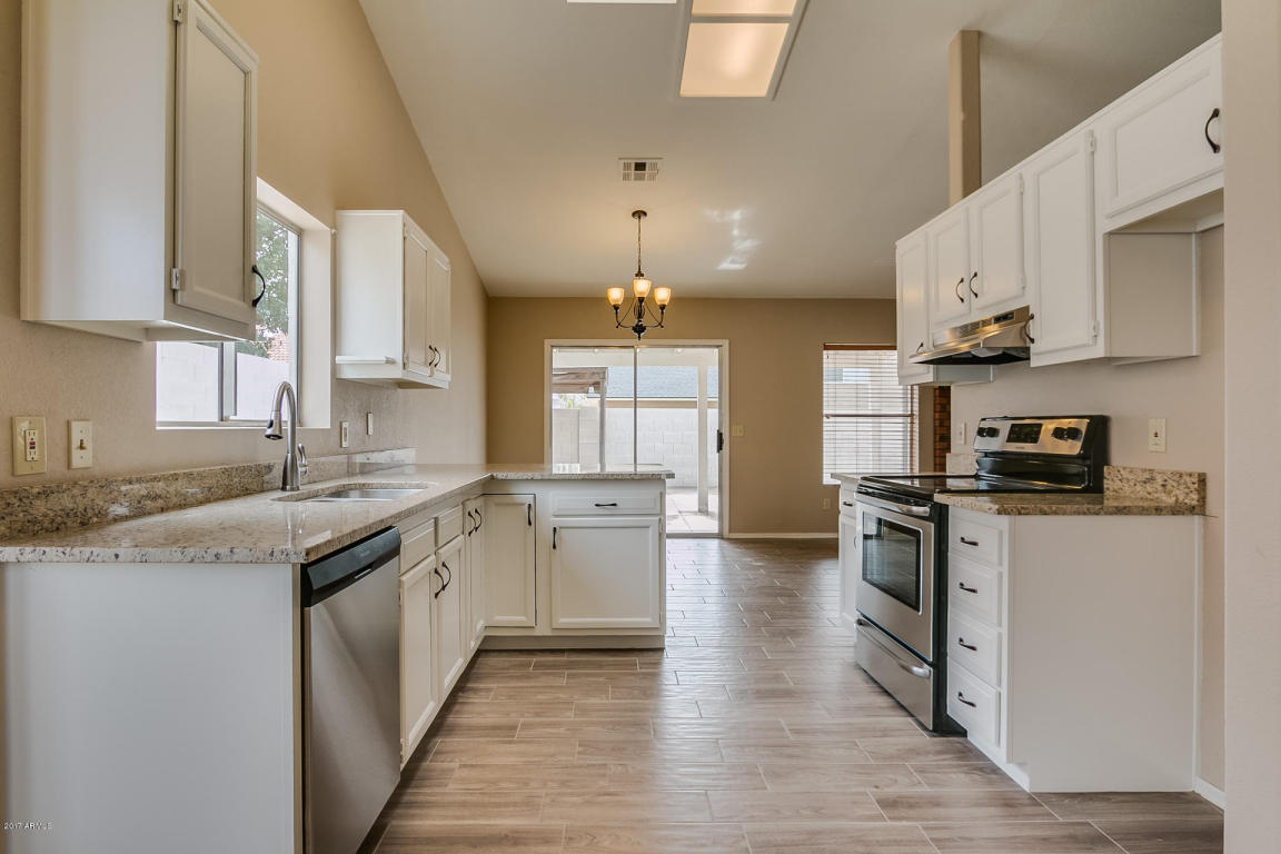 6321 E Princess Dr, Mesa, AZ 85205 photo 4