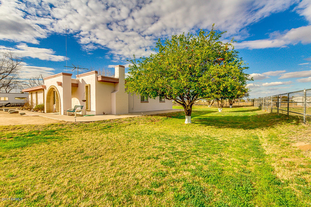 6401 S 39th Pl, Phoenix, AZ 85042 photo 3