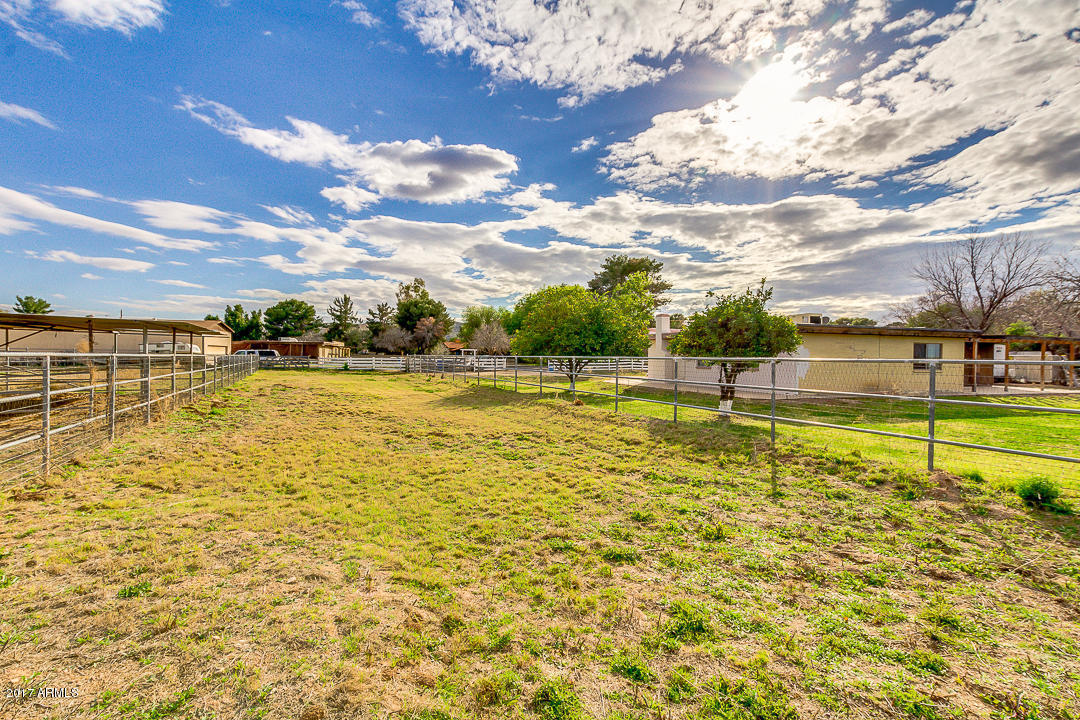 6401 S 39th Pl, Phoenix, AZ 85042 photo 5