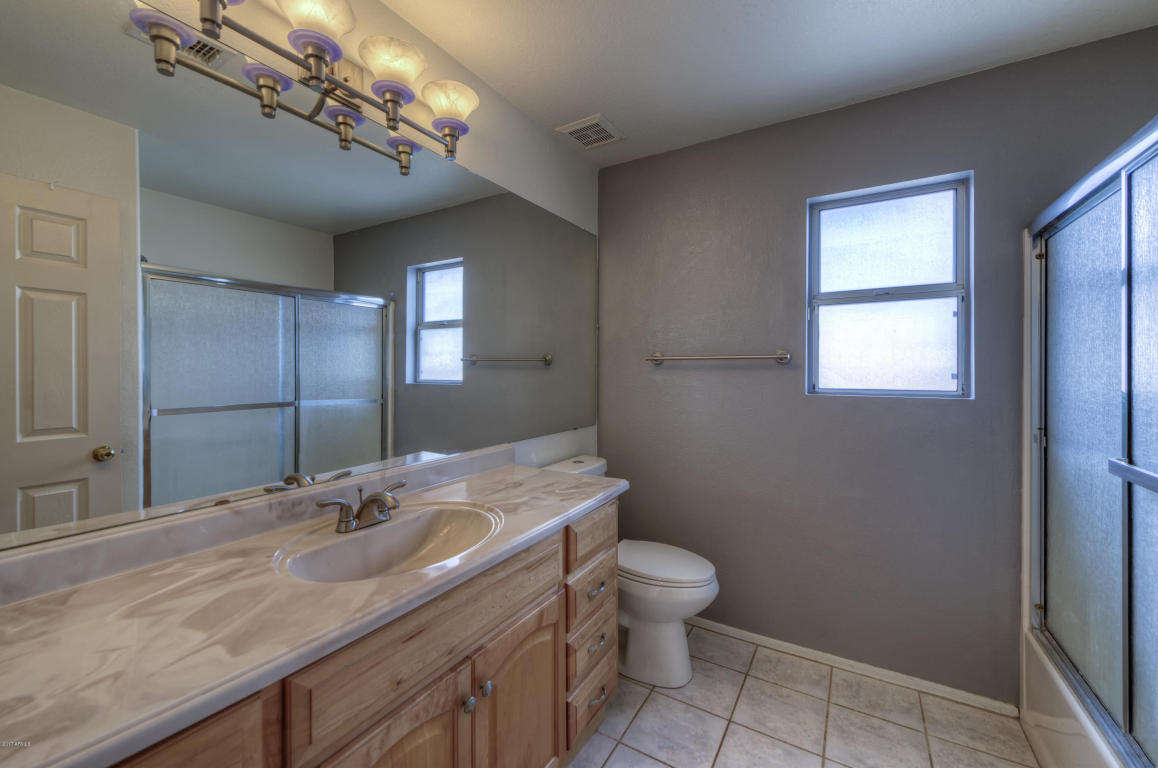 2817 E Hononegh Dr, Phoenix, AZ 85050 photo 12