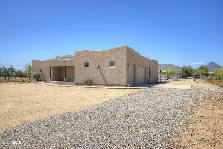 2112 E Maddock Rd, Phoenix, AZ 85086 photo 2