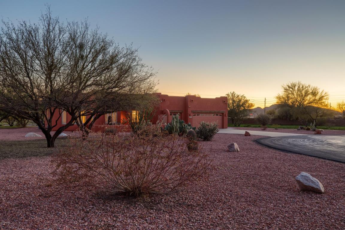 713 E Desert Ranch Rd, Phoenix, AZ 85086 photo 2