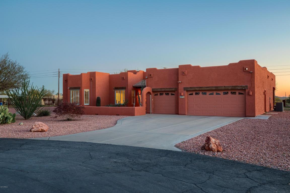 713 E Desert Ranch Rd, Phoenix, AZ 85086 photo 3