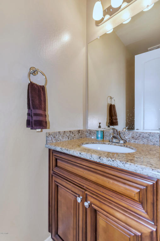 1428 E Branham Ln, Phoenix, AZ 85042 photo 5