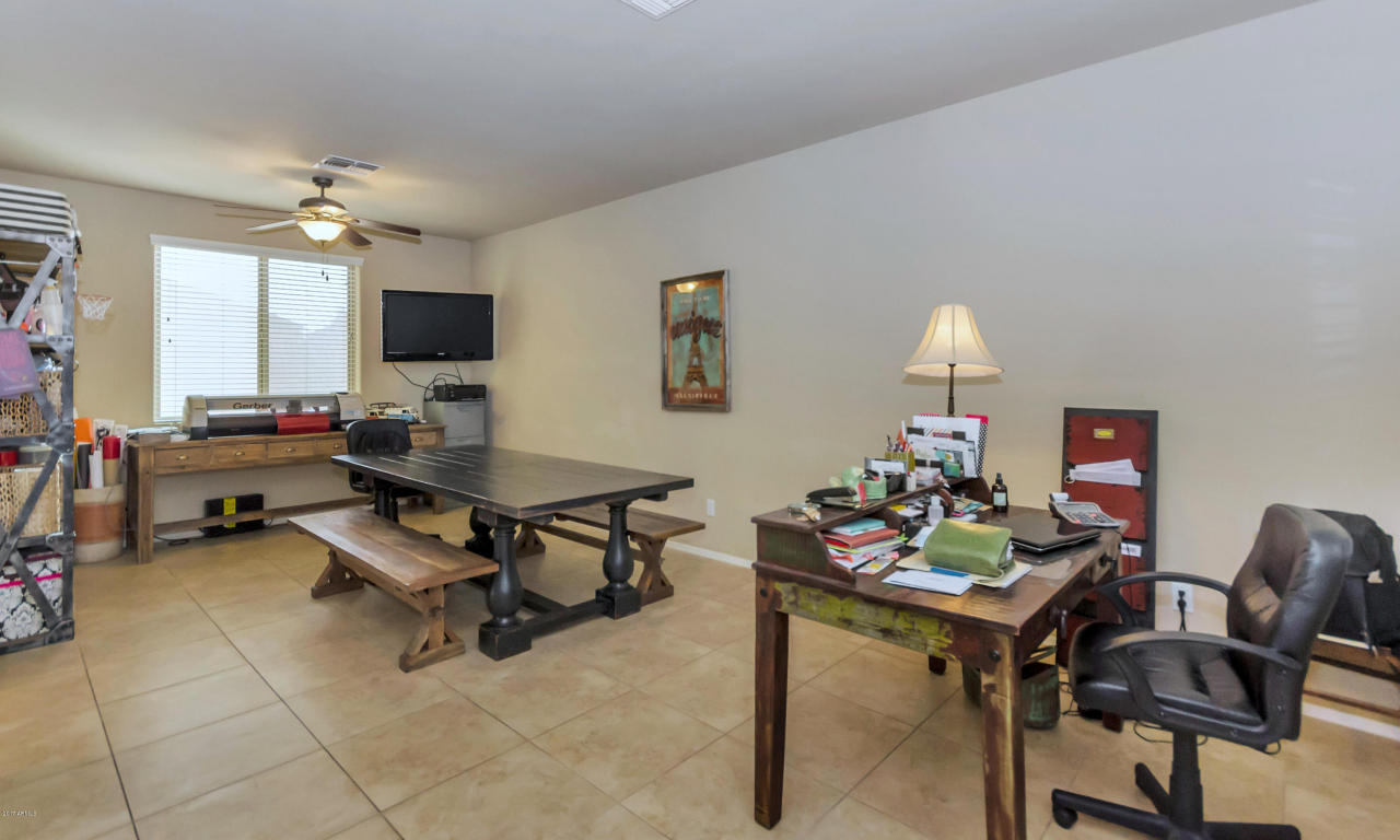 1428 E Branham Ln, Phoenix, AZ 85042 photo 6