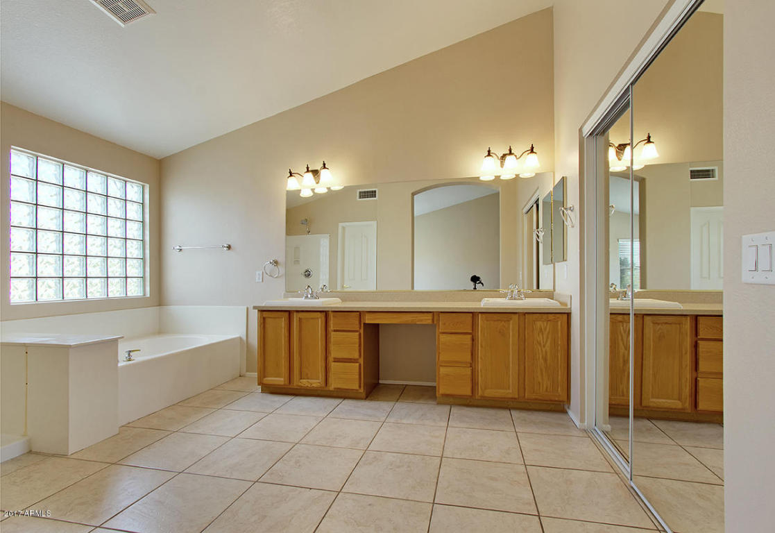 4252 E Tether Trl, Phoenix, AZ 85050 photo 29