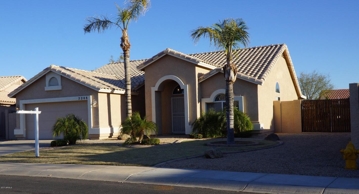 2208 E Temple Ct, Gilbert, AZ 85296 photo 1