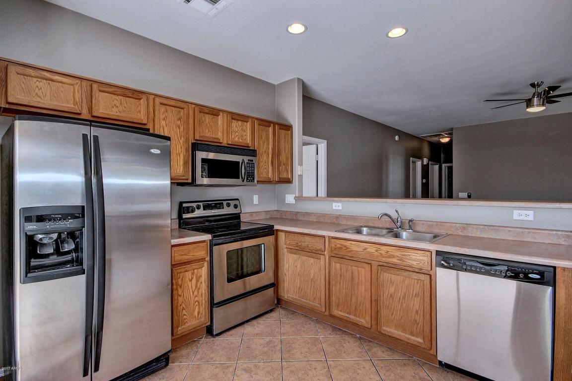 2605 E Pecan Rd, Phoenix, AZ 85040 photo 2