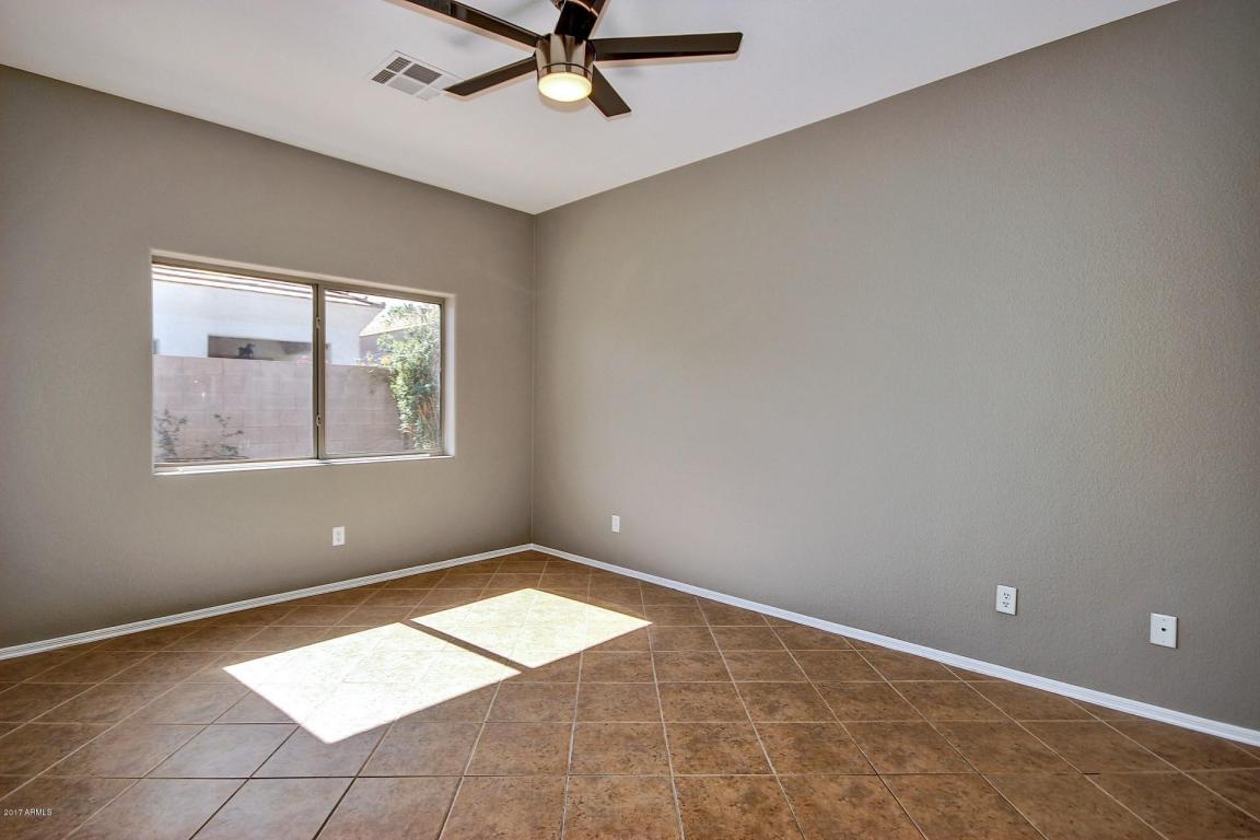 2605 E Pecan Rd, Phoenix, AZ 85040 photo 12