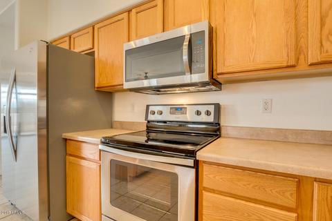 2202 E Branham Ln, Phoenix, AZ 85042 photo 11