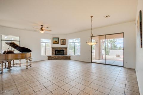 2202 E Branham Ln, Phoenix, AZ 85042 photo 5