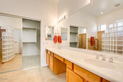 2202 E Branham Ln, Phoenix, AZ 85042 photo 16