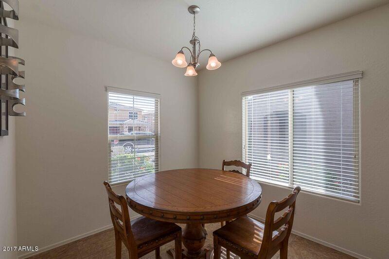 2756 E Gillcrest Rd, Gilbert, AZ 85298 photo 8