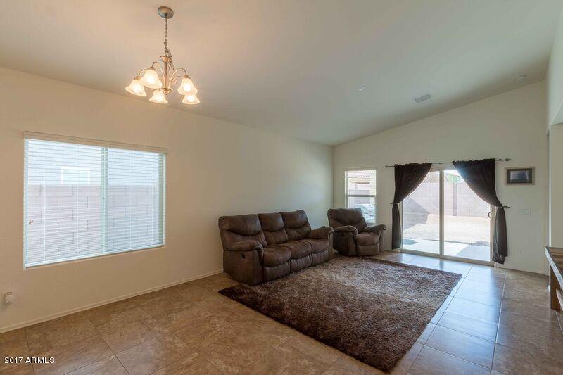 2756 E Gillcrest Rd, Gilbert, AZ 85298 photo 11