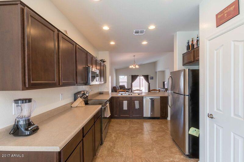 2756 E Gillcrest Rd, Gilbert, AZ 85298 photo 4