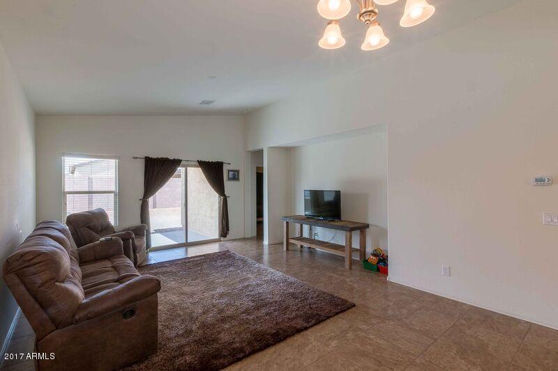 2756 E Gillcrest Rd, Gilbert, AZ 85298 photo 10
