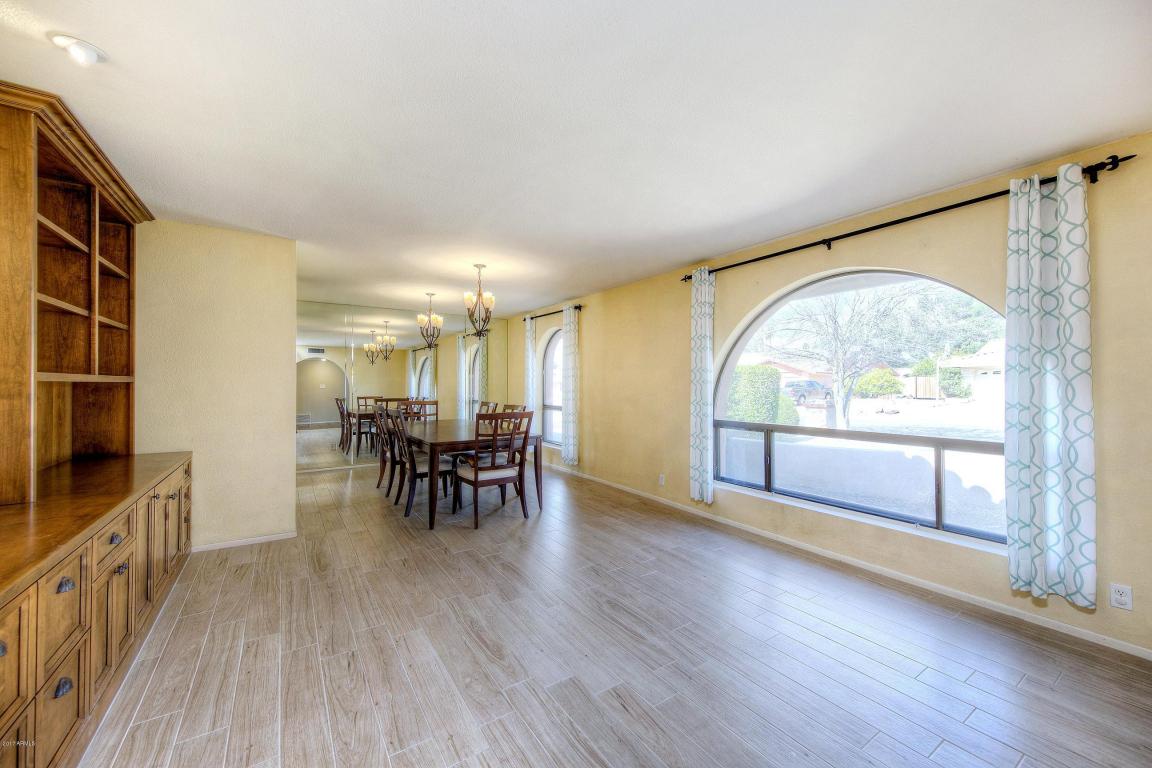 325 E Beck Ln, Phoenix, AZ 85022 photo 5