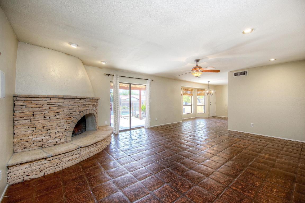 325 E Beck Ln, Phoenix, AZ 85022 photo 13