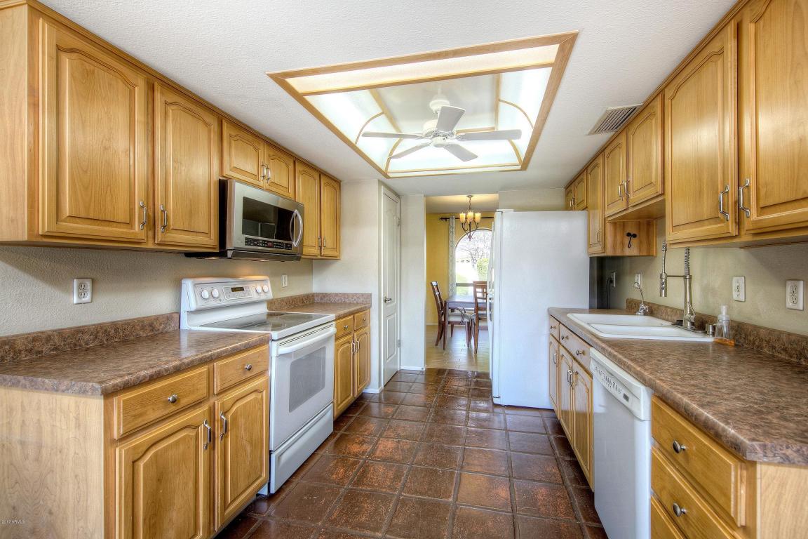 325 E Beck Ln, Phoenix, AZ 85022 photo 9