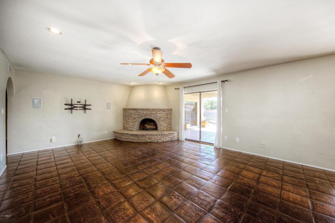 325 E Beck Ln, Phoenix, AZ 85022 photo 12