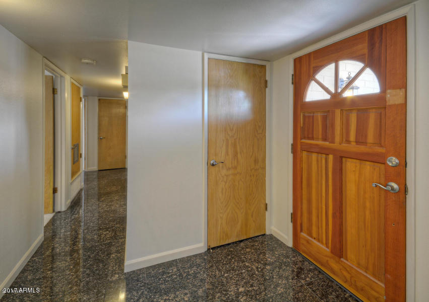 301 E Rovey Ave, Phoenix, AZ 85012 photo 9