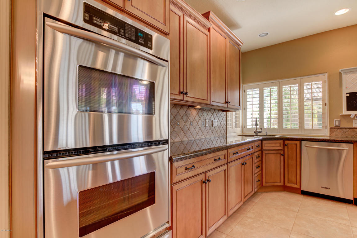 3731 E Kent Dr, Phoenix, AZ 85044 photo 9