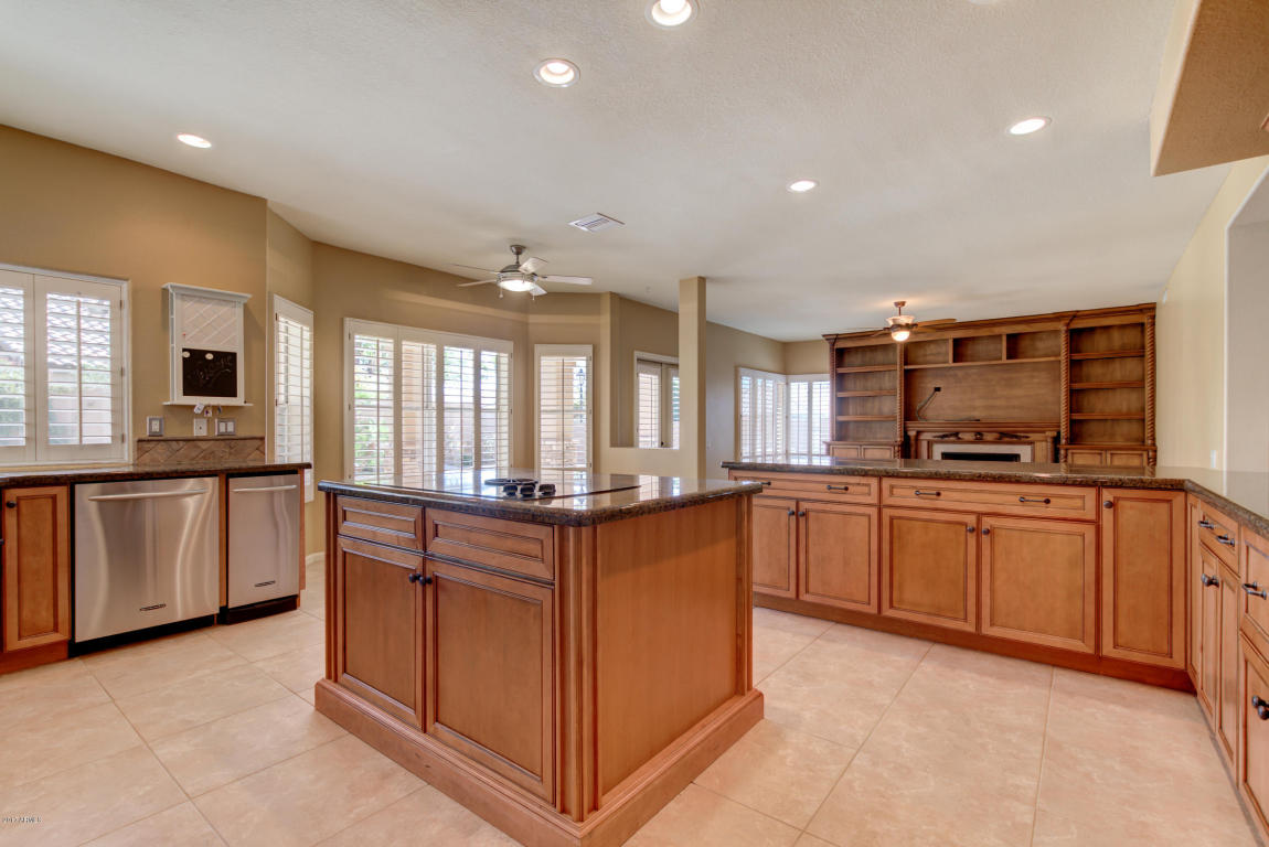 3731 E Kent Dr, Phoenix, AZ 85044 photo 8