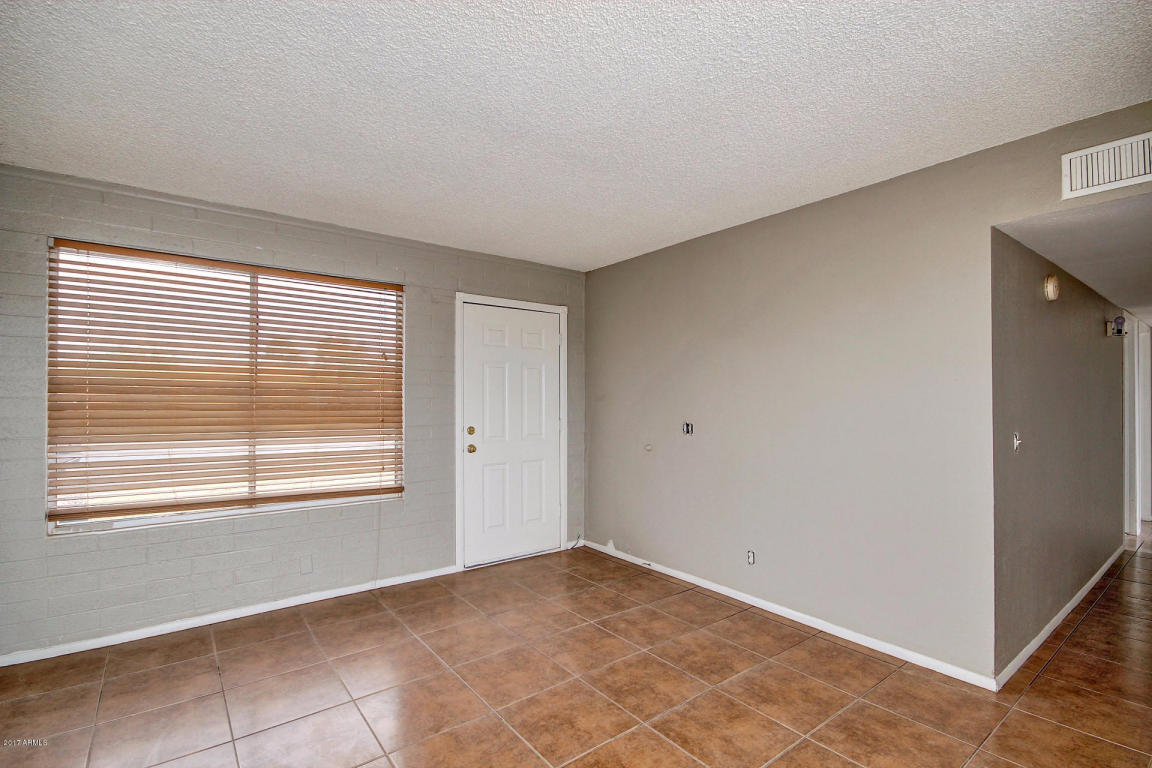 910 N Sonora St, Coolidge, AZ 85128 photo 4