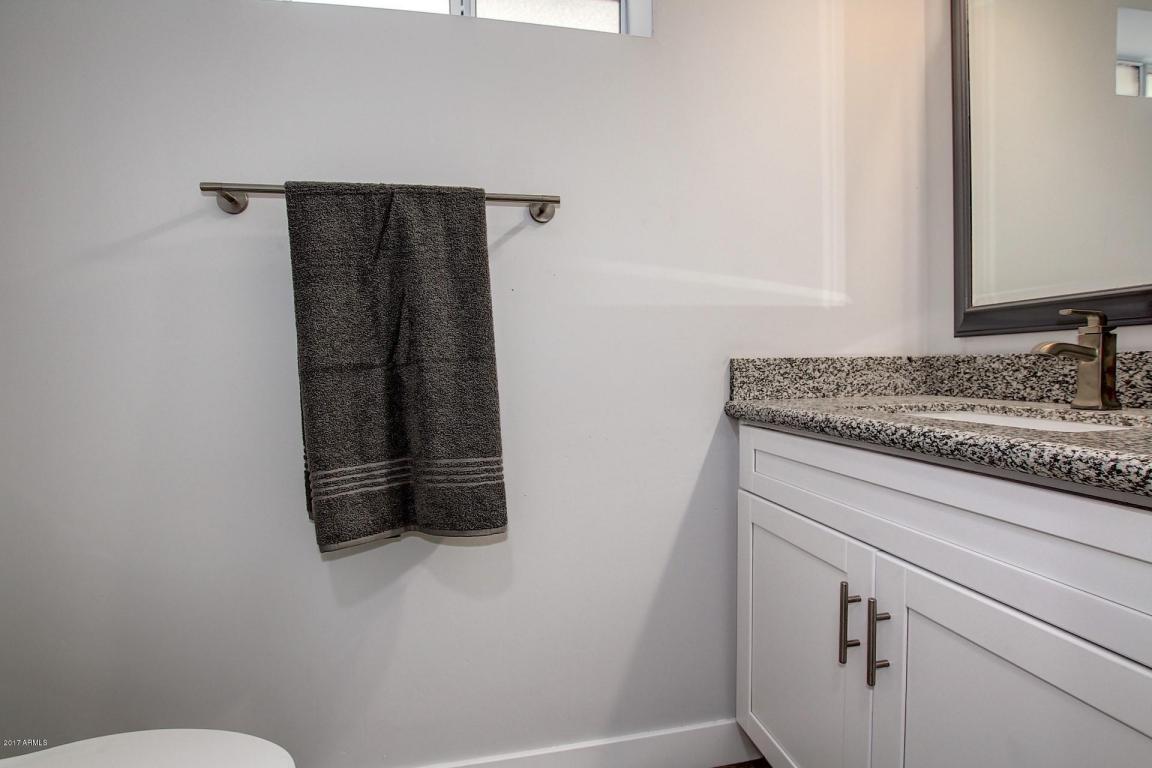1231 E Highland Ave, Phoenix, AZ 85014 photo 22