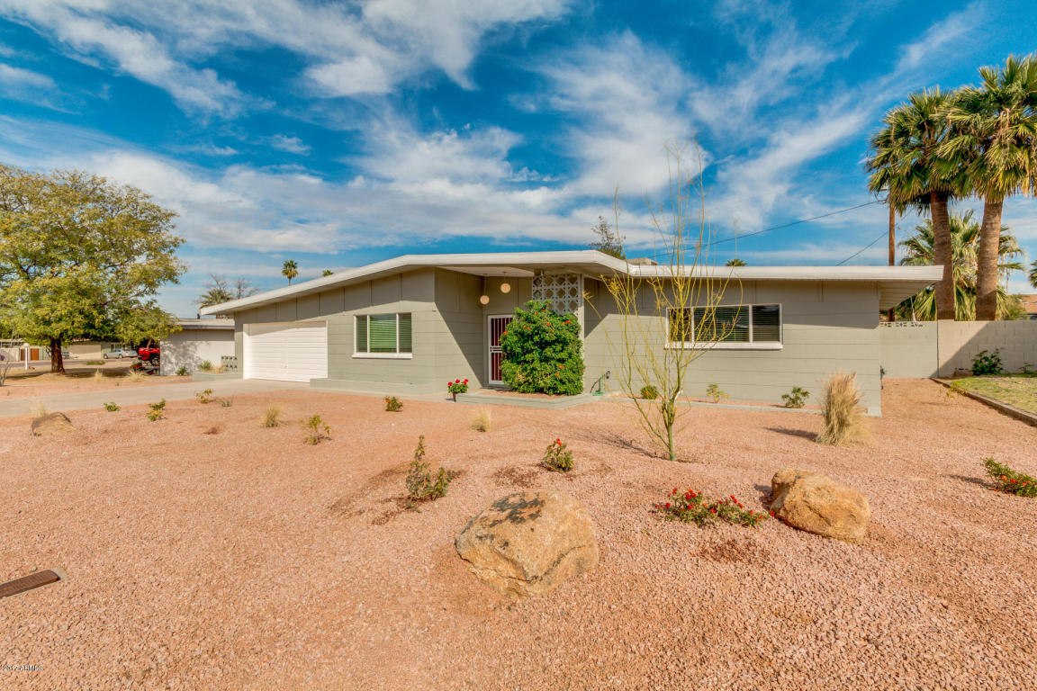 3915 E Becker Ln, Phoenix, AZ 85028 photo 1