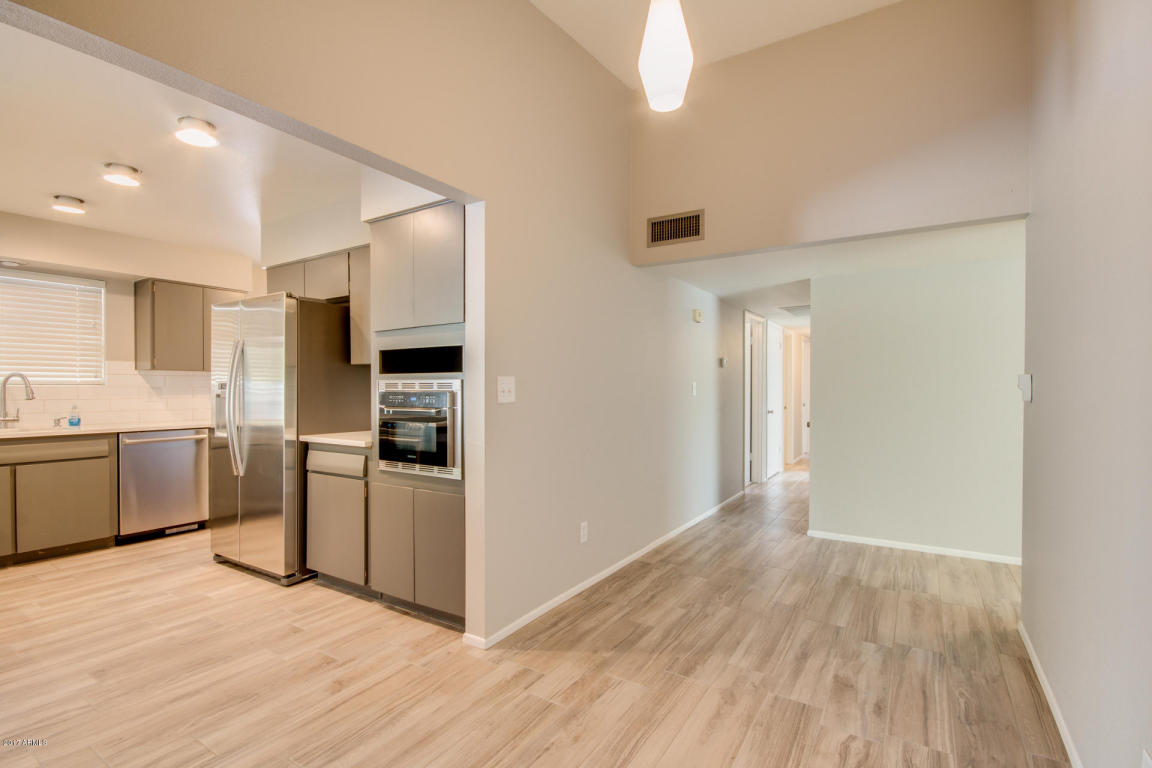 3915 E Becker Ln, Phoenix, AZ 85028 photo 10