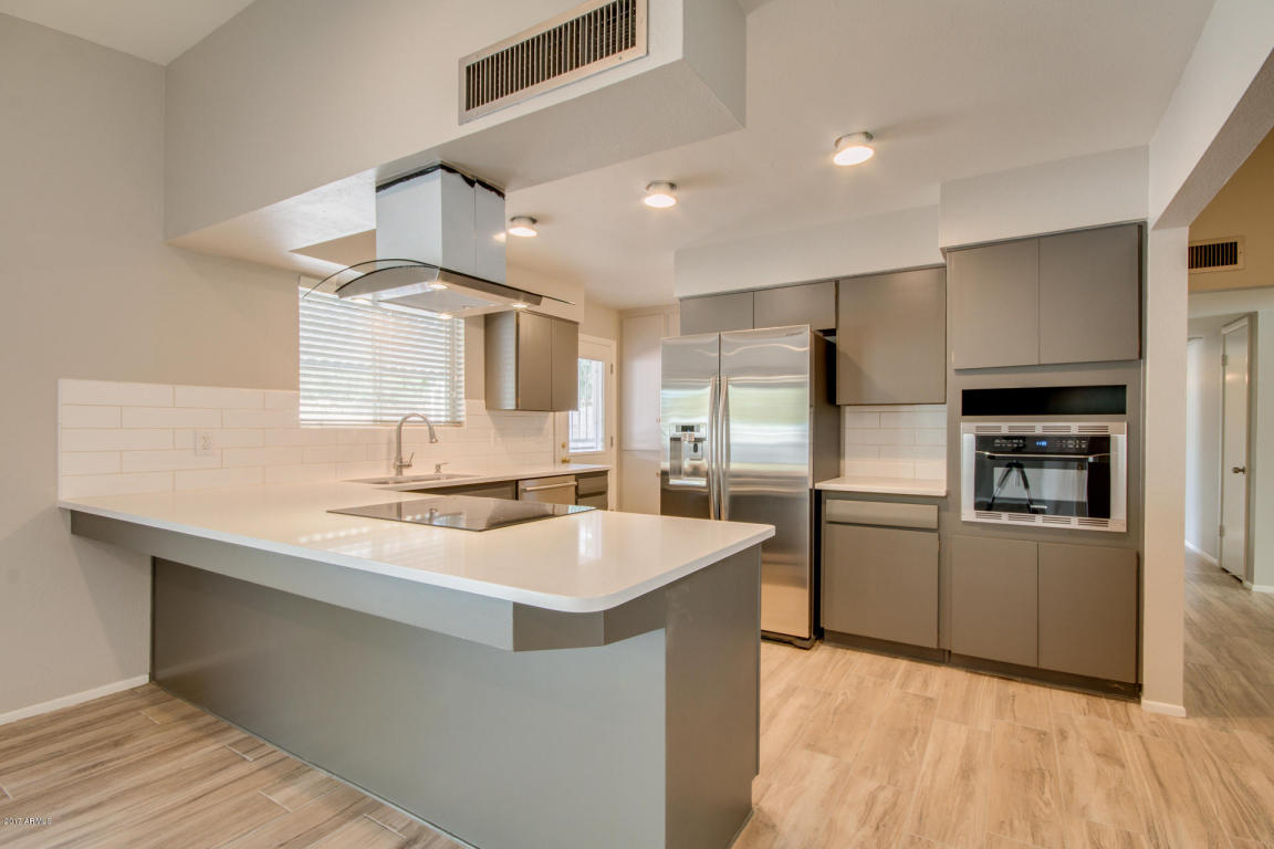 3915 E Becker Ln, Phoenix, AZ 85028 photo 12