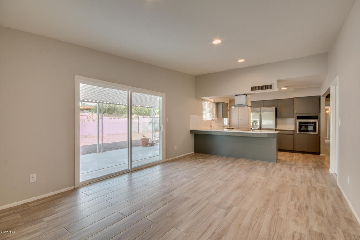 3915 E Becker Ln, Phoenix, AZ 85028 photo 19