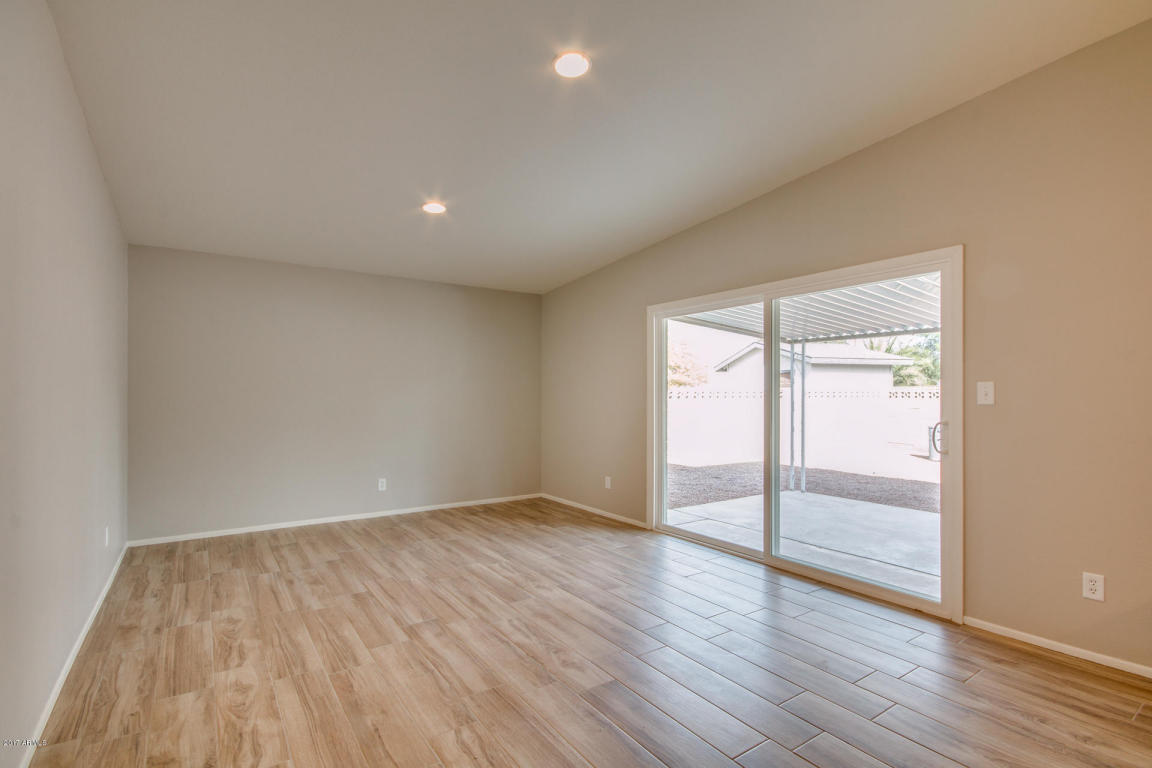 3915 E Becker Ln, Phoenix, AZ 85028 photo 18