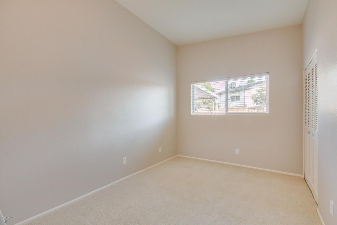 3915 E Becker Ln, Phoenix, AZ 85028 photo 28