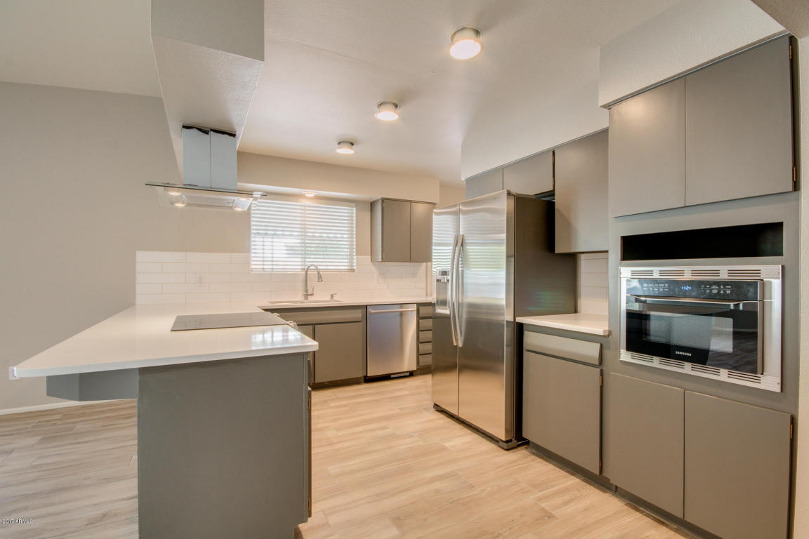 3915 E Becker Ln, Phoenix, AZ 85028 photo 13