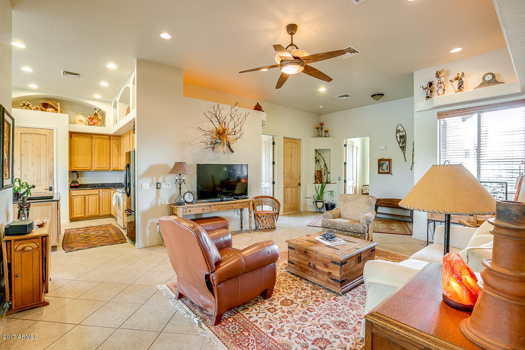 854 E Moon Vista St, Apache Junction, AZ 85119 photo 6