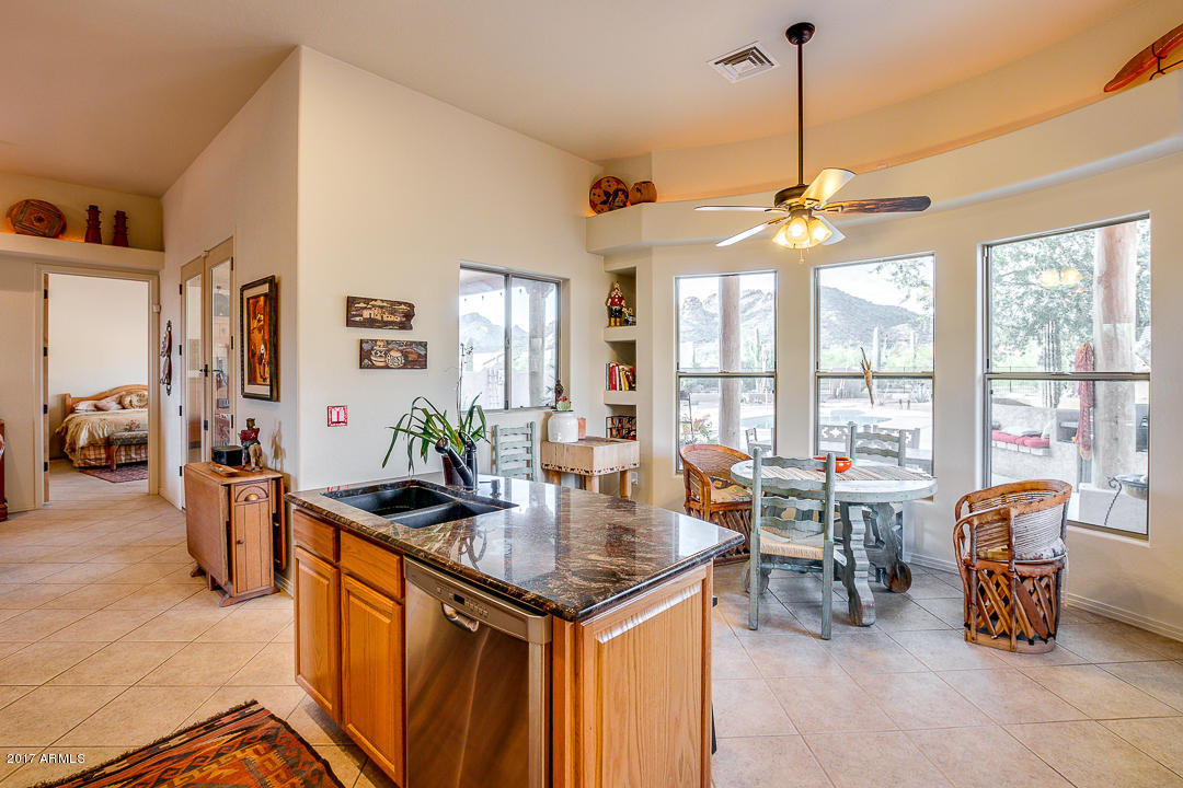 854 E Moon Vista St, Apache Junction, AZ 85119 photo 13