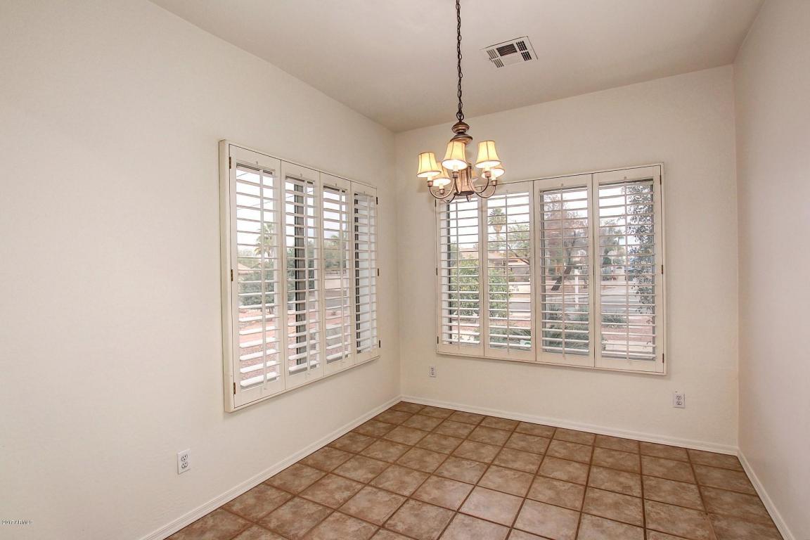927 E Hearn Rd, Phoenix, AZ 85022 photo 8