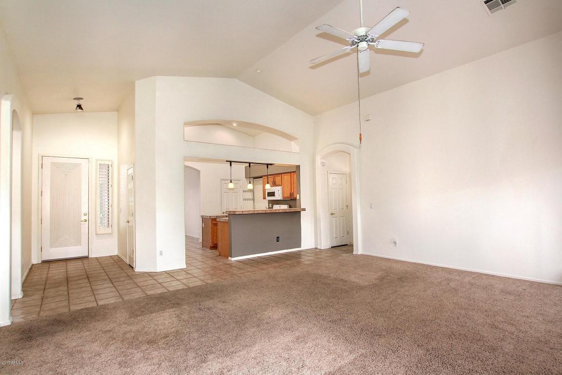 927 E Hearn Rd, Phoenix, AZ 85022 photo 9