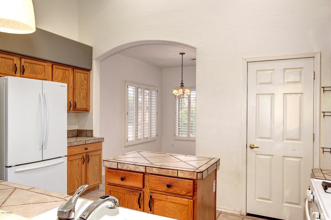927 E Hearn Rd, Phoenix, AZ 85022 photo 7