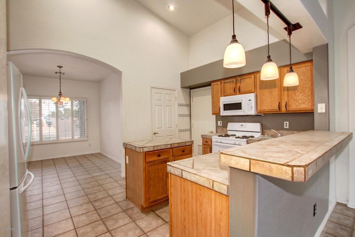 927 E Hearn Rd, Phoenix, AZ 85022 photo 6