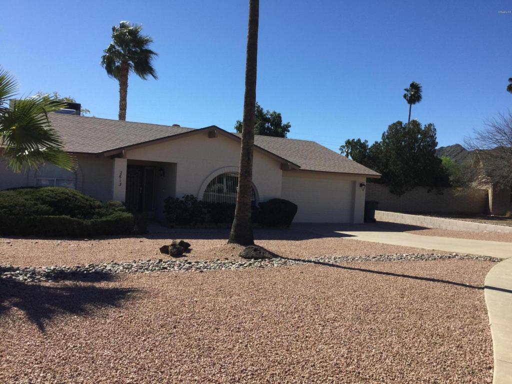 2613 E Becker Ln, Phoenix, AZ 85028 photo 7
