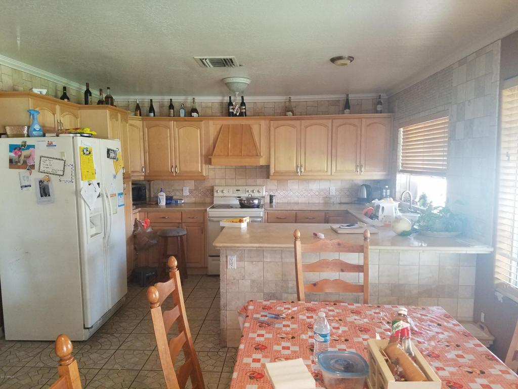 5657 S 45th Pl, Phoenix, AZ 85040 photo 5