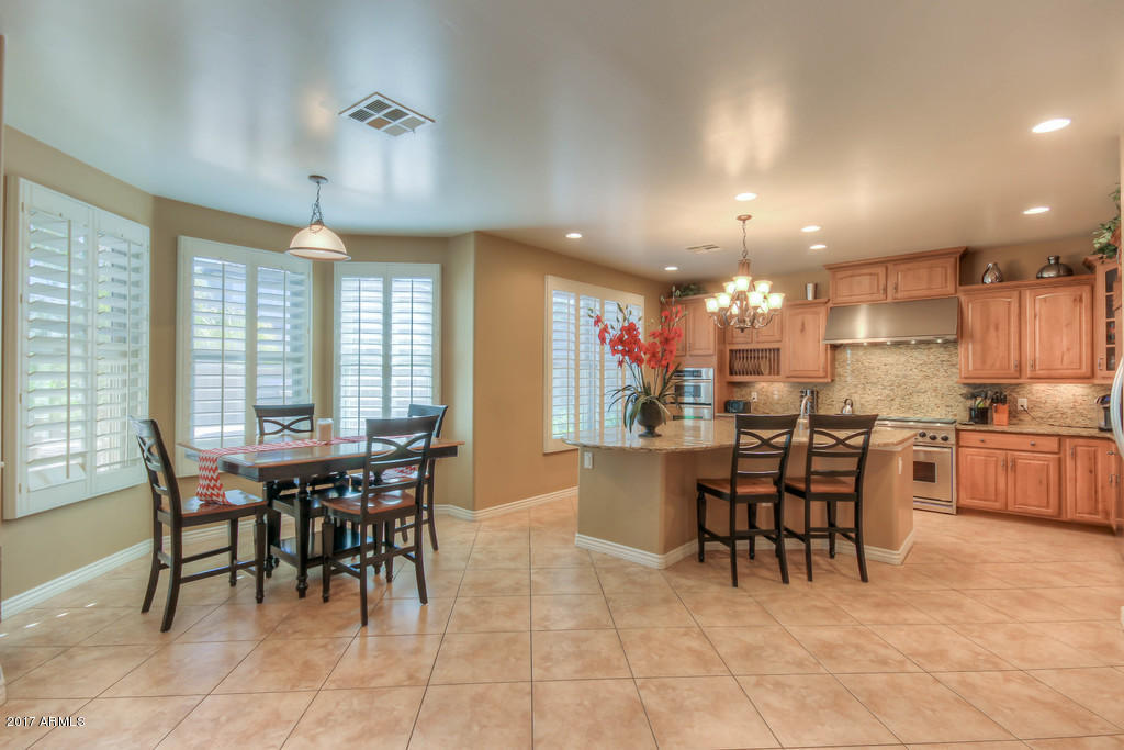 4570 E Waterman St, Gilbert, AZ 85297 photo 11