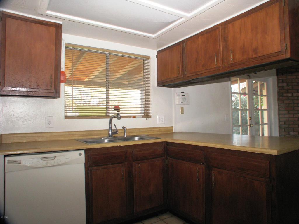 219 W Wagoner Rd, Phoenix, AZ 85023 photo 8
