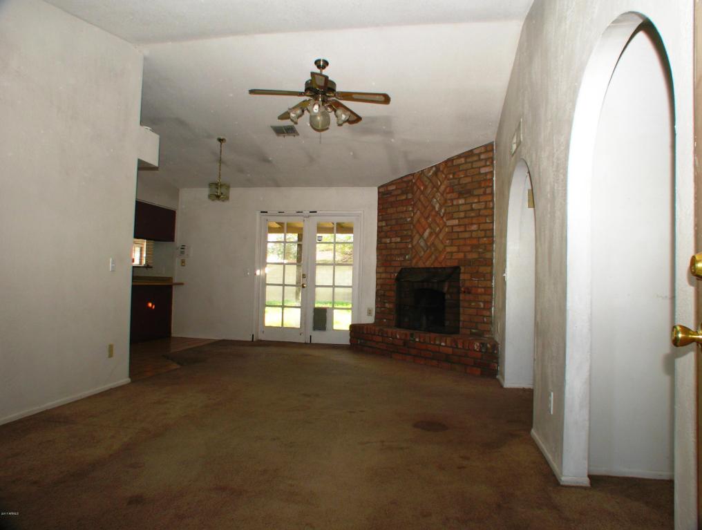 219 W Wagoner Rd, Phoenix, AZ 85023 photo 4