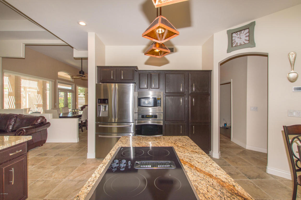 2637 E Silverwood Dr, Phoenix, AZ 85048 photo 12