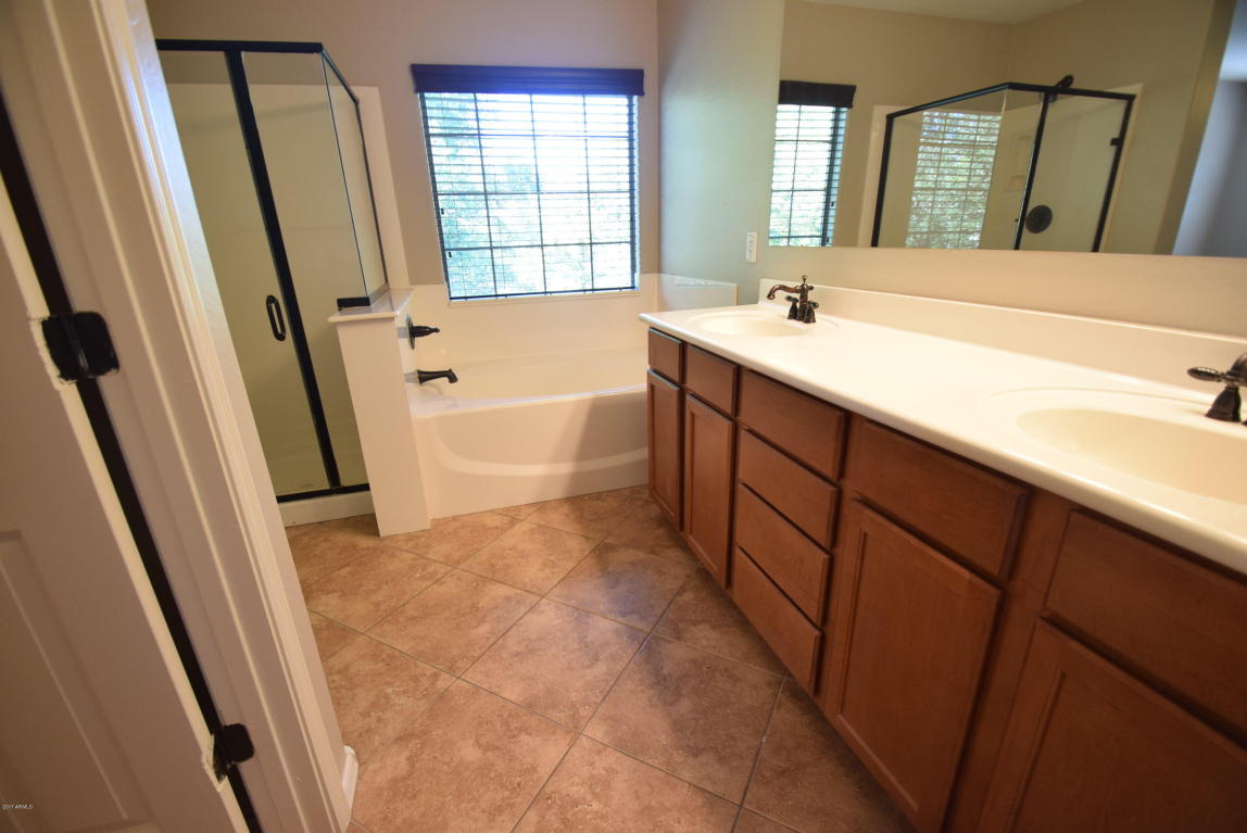 3772 E Santa Fe Ln, Gilbert, AZ 85297 photo 15